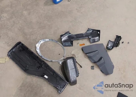 2025 Subaru Forester Hybrid Premium z USA, uszkodzony, nr VIN JF2SLSED6SH416633